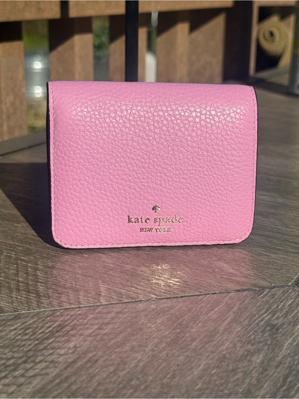 NWOT kate spade Pink Pebbled Leather Compact Wallet - Picture 2 of 9